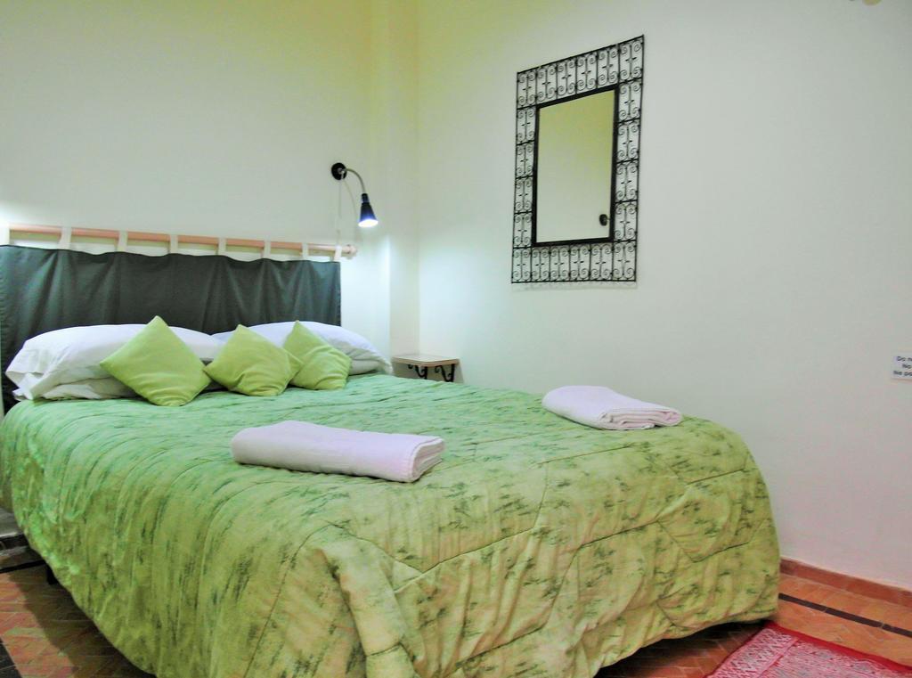 Bed and Breakfast Christina'S House Асила Экстерьер фото